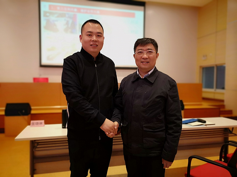 豫商赴滬，共研發(fā)展│許明月董事長(cháng)參加民建河南省企業(yè)家會(huì )員班培訓