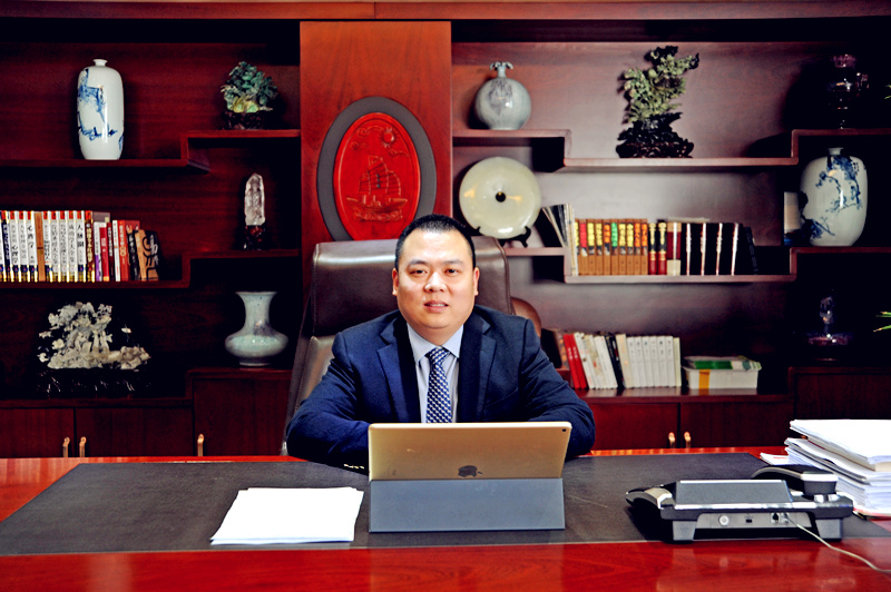 新時(shí)代，我們堅定前行